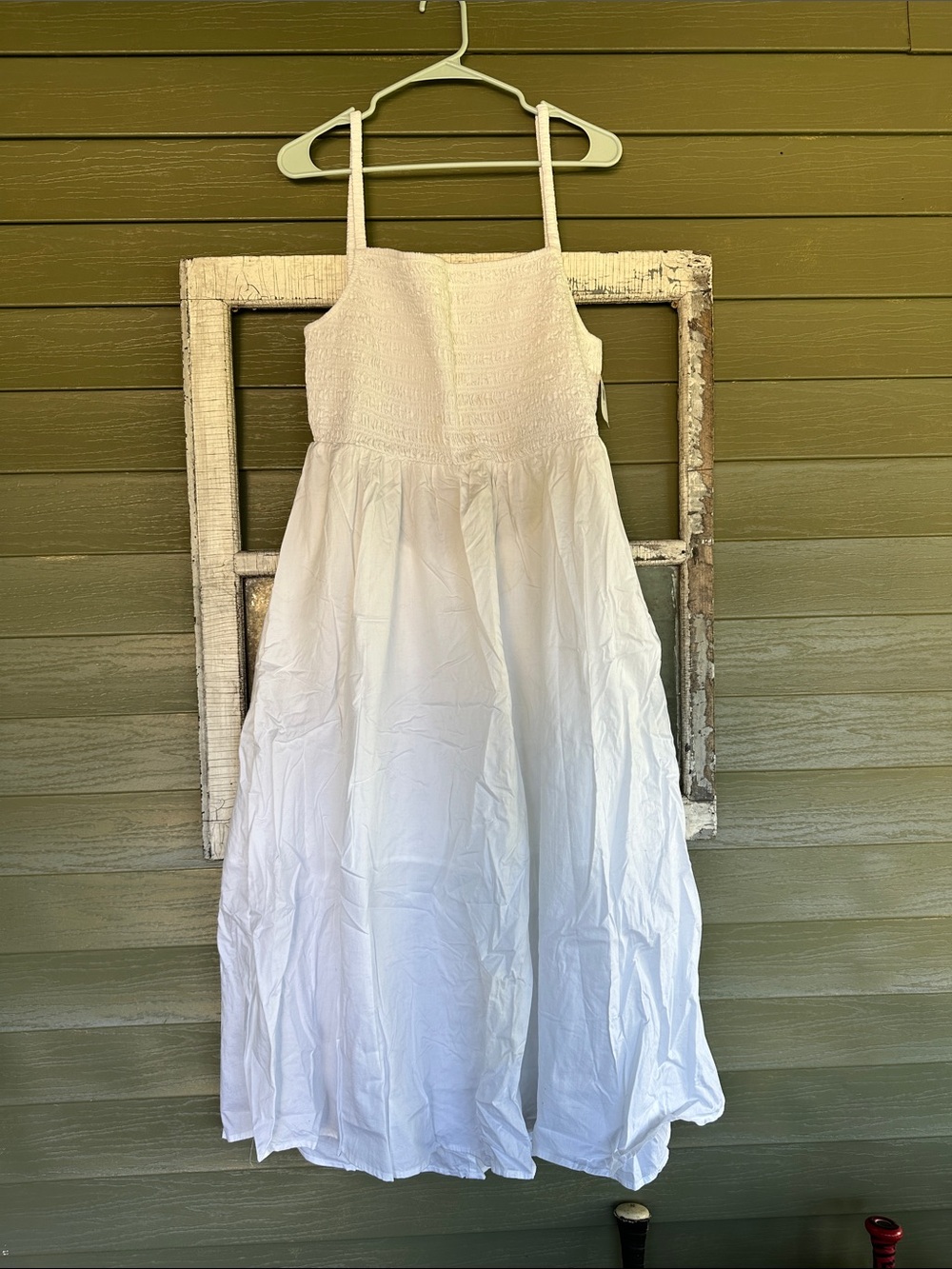 Old Navy White Smocked Maxi Dress with Spaghetti Straps - Picture 1 of 3